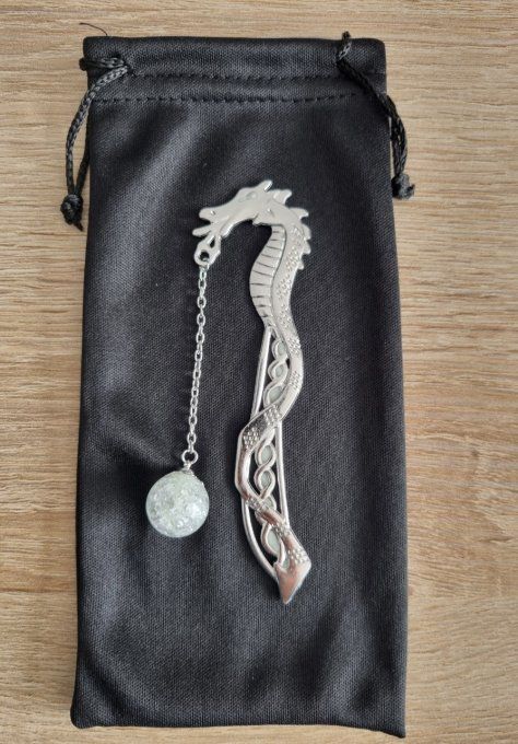 Marque page dragon